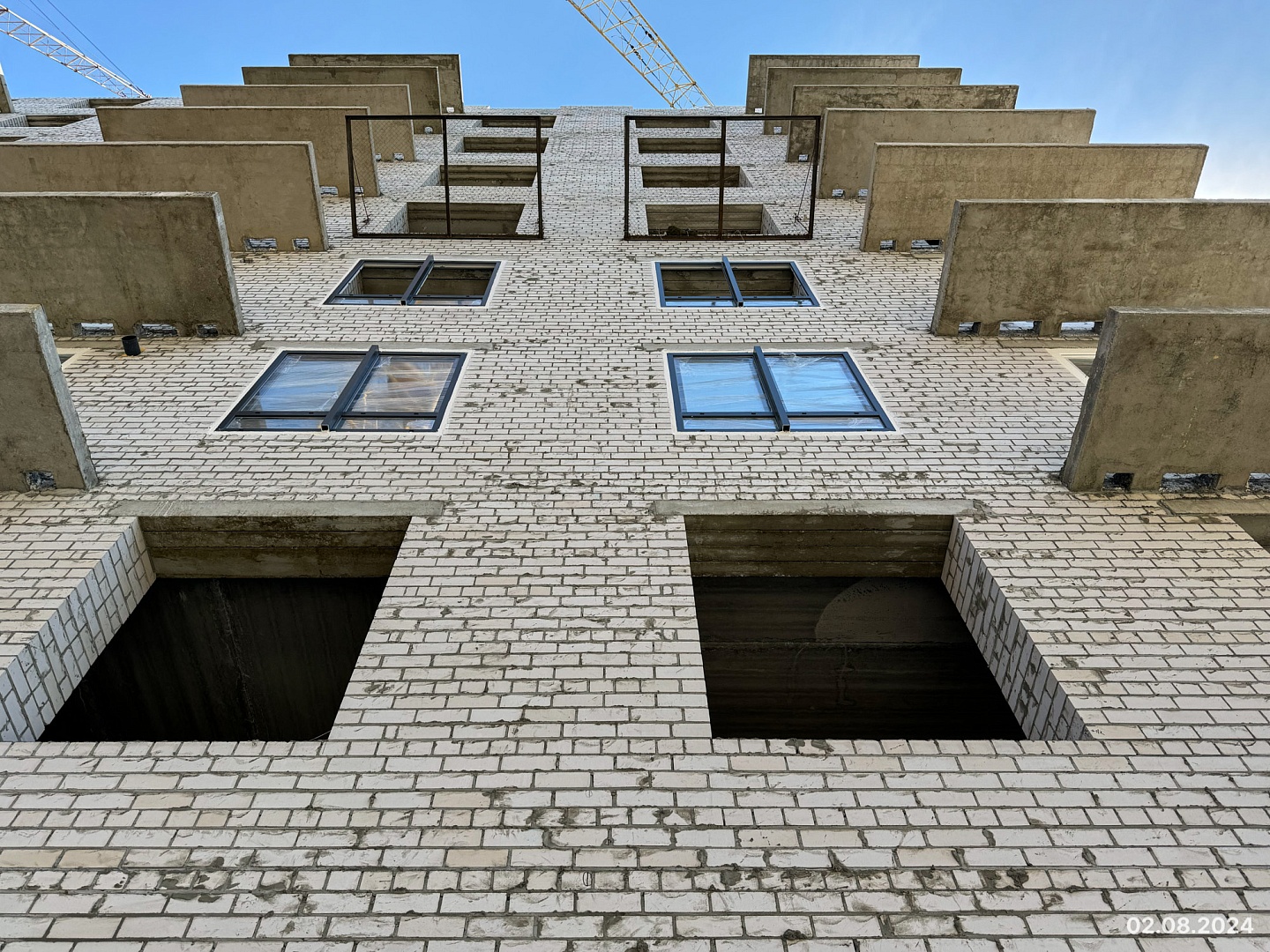 Август 2024